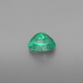 0.48克拉天然绿色祖母绿，椭圆形切割，5.6×4.3毫米，SI