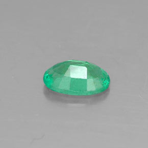 0.33克拉天然绿色祖母绿，椭圆形切割，5.8×3.9毫米，SI