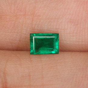 0.41克拉天然绿色祖母绿，长方形切工，5.3×3.9毫米，SI-I1