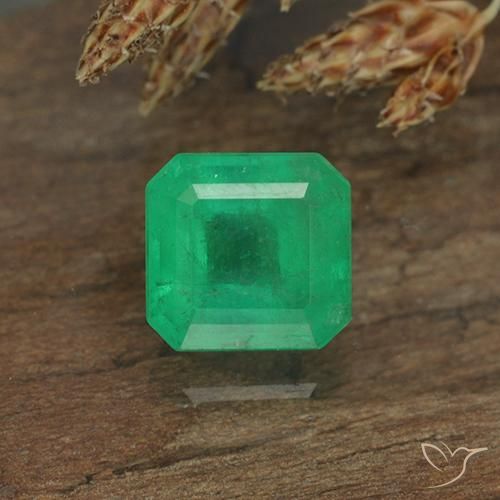 0.84ct 天然 中绿色 翠, 祖母绿式切割, VS-SI