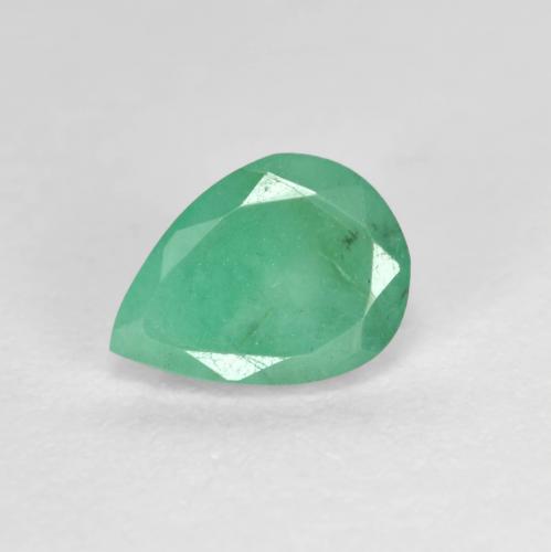 0.67克拉天然绿色祖母绿，梨形，7.1×5.2毫米，SI-I1