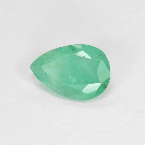 0.56克拉天然绿色祖母绿，梨形，7.1×4.9毫米，SI-I1