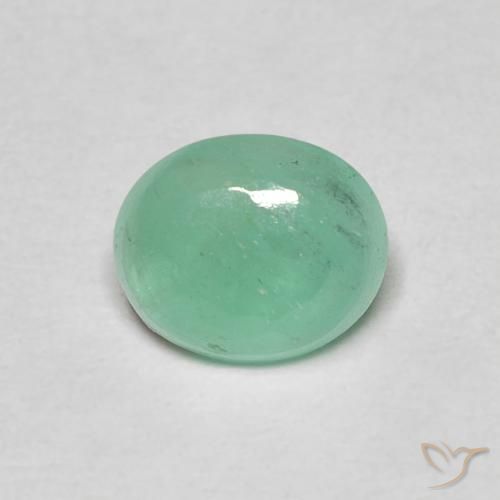 0.93ct 天然 开心果绿 翠, 椭圆形, 半透明