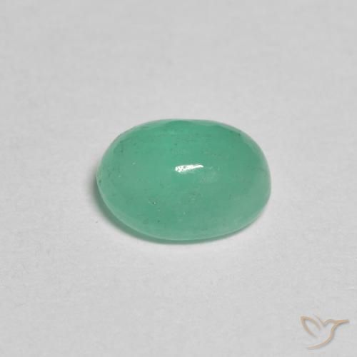 0.77克拉天然翠，椭圆形，半透明