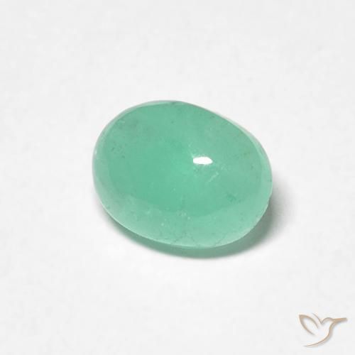 0.82克拉天然翠，椭圆形，半透明