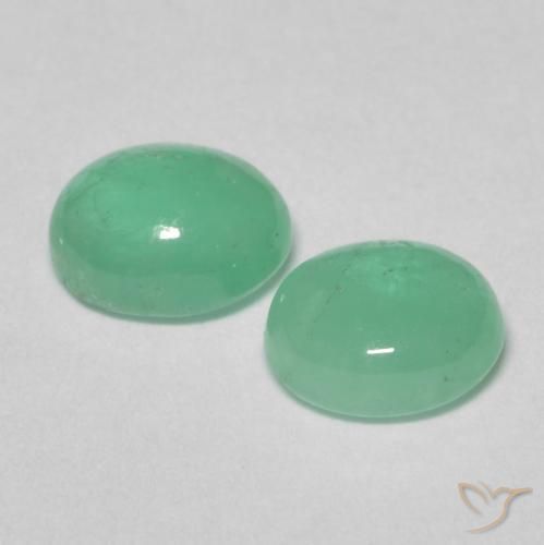 1.15克拉天然翠，椭圆形，半透明