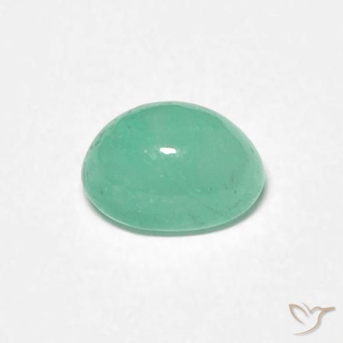 0.65克拉天然翠，椭圆形，半透明