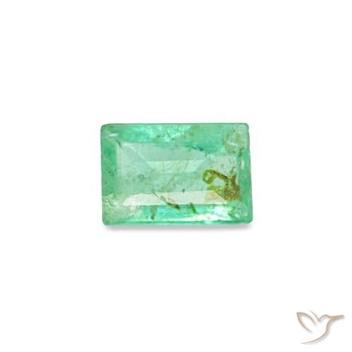 0.15克拉天然绿色祖母绿，长方形切工，3.8×2.6毫米，SI