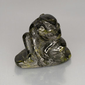38.79克拉天然绿色绿帘石，异形，21.7×14.4毫米，不透明