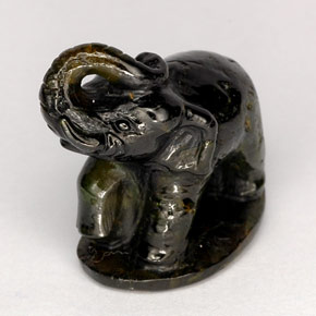 26.88克拉天然绿色绿帘石，异形，20.1×20.1毫米，不透明