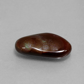 2.44克拉天然多色火玛瑙，异形，13.7×7.6毫米，不透明