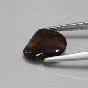 1.80克拉天然多色火玛瑙，异形，10.5×8.9毫米，不透明