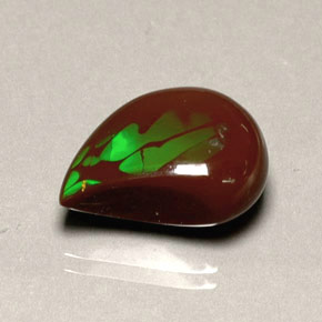 7.75克拉天然多色火欧泊，异形，18×13.7毫米，不透明