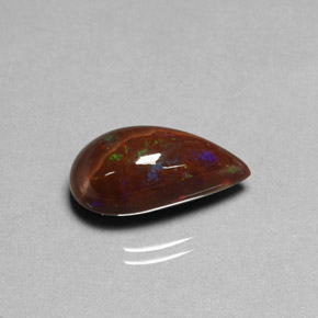 5.89克拉天然多色火欧泊，梨形，17.8×9.4毫米，不透明