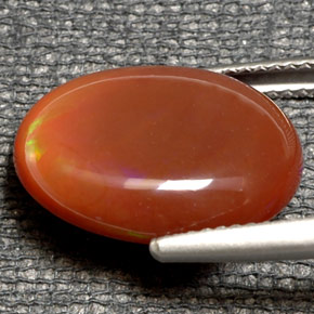 6.21克拉天然多色火欧泊，椭圆形切割，16.3×12.1毫米，半透明