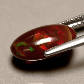 2.76克拉天然多色火欧泊，椭圆形切割，12.3×7.8毫米，不透明