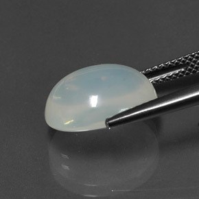 5.60克拉天然白色火欧泊，椭圆形切割，13.7×10.5毫米，透明