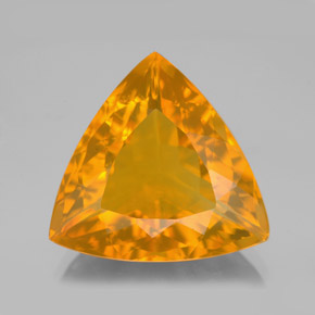 8.88克拉天然橙色火欧泊，三角形，17×16.3毫米，透明