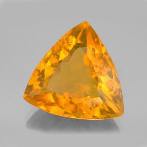 8.88克拉天然橙色火欧泊，三角形，17×16.3毫米，透明