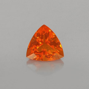 0.57克拉天然橙色火欧泊，三角形，6.2×6.1毫米，透明