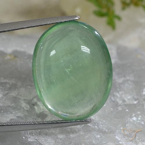 24.65ct 天然 浅绿色 萤石, 椭圆形, 透明
