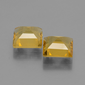 天然黄金色金绿柱石，方形，7.1×7.1毫米，VVS-VS