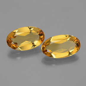 天然黄金色金绿柱石，椭圆形切割，12.2×7.1毫米，VVS-VS