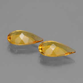 天然黄金色金绿柱石，梨形，10.9×6.9毫米，VS