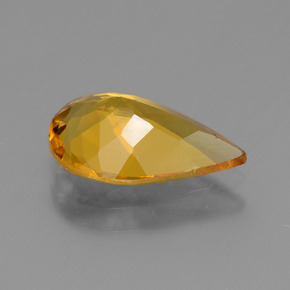 1.95克拉天然黄金色金绿柱石，梨形，12.3×7.8毫米，VVS-VS
