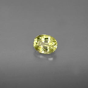 0.49克拉天然绿色钙铝榴石，椭圆形切割，5.3×4毫米，VS