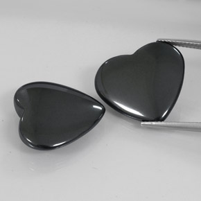 46.94克拉天然赤铁矿，心形，不透明