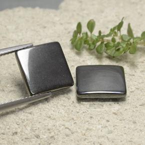 9.68克拉天然赤铁矿，正方形，不透明