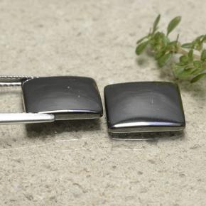 9.79克拉天然赤铁矿，正方形，不透明