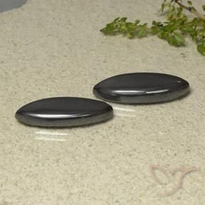 48.08克拉天然赤铁矿，榄尖形，不透明