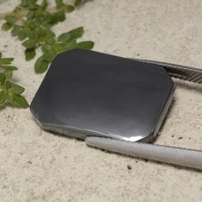 19.27克拉天然赤铁矿，祖母绿式切割，不透明