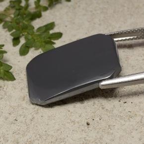 19.27克拉天然赤铁矿，祖母绿式切割，不透明