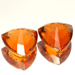 天然橙色桂榴石，三角形，6.9×6.8毫米，VS-SI