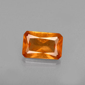 0.65克拉天然橙色桂榴石，祖母绿式切割，6.1×4.1毫米，VS