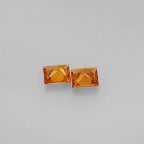 天然橙色桂榴石，方形，4×3.9毫米，VS