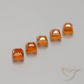 1.82克拉天然钙铝榴石，正方形，VS