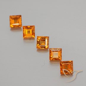 1.89克拉天然钙铝榴石，正方形，VS