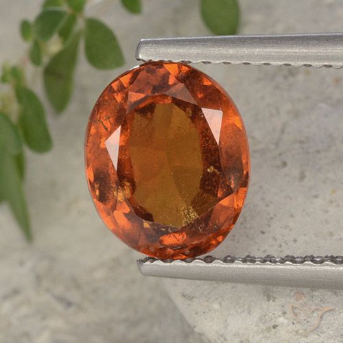 2.20ct 天然 红橙色 钙铝榴石, 椭圆形, VS-SI