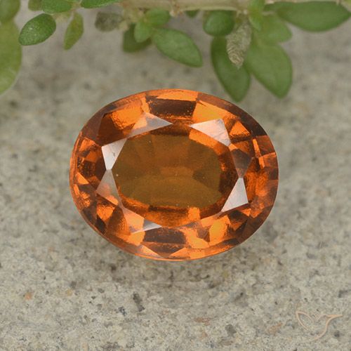 2.37ct 天然 中深橙色 钙铝榴石, 椭圆形, VVS-VS