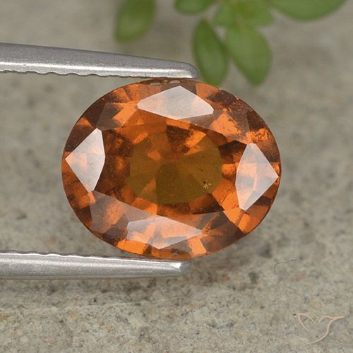 2.23ct 天然 中深橙色 钙铝榴石, 椭圆形, VS