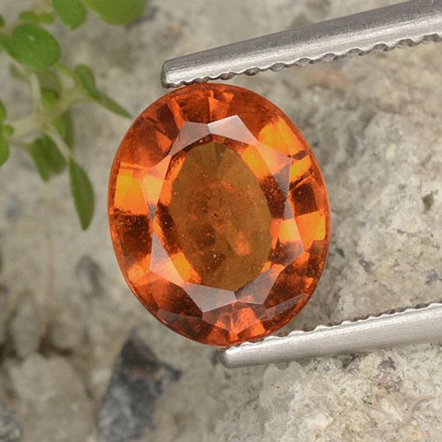 2.33ct 天然 琥珀橙 钙铝榴石, 椭圆形, VS-SI