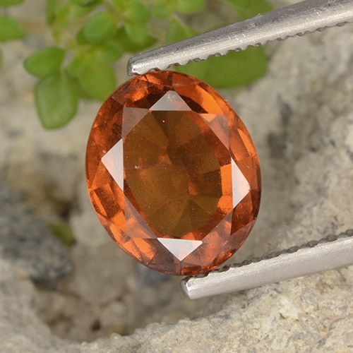 2.14ct 天然 深橙色 钙铝榴石, 椭圆形, VS