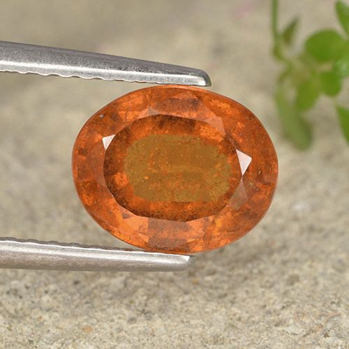 1.80ct 天然 中橙 钙铝榴石, 椭圆形, VS-SI