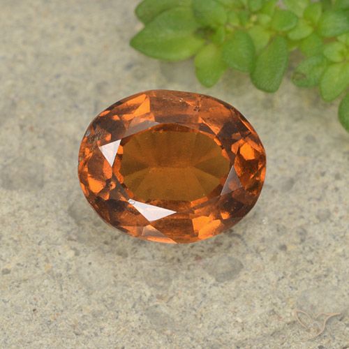 1.95ct 天然 中橙 钙铝榴石, 椭圆形, VS-SI