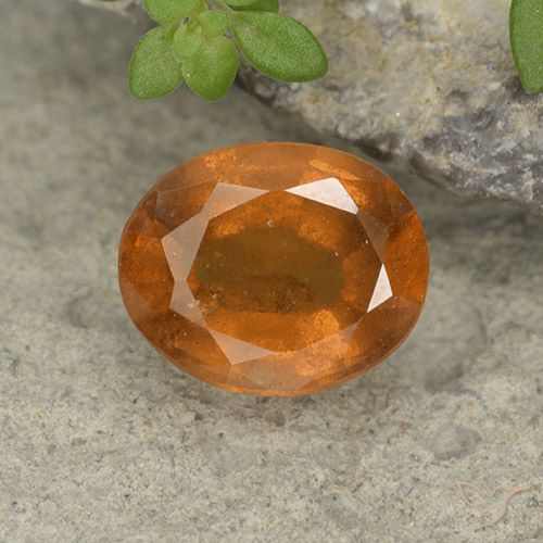 2.06ct 天然 黄橙色 钙铝榴石, 椭圆形, VS-SI