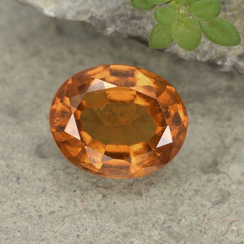 1.81ct 天然 中深橙色 钙铝榴石, 椭圆形, VS